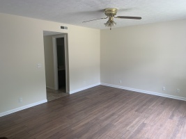 732 North Spring Street, Murfreesboro, Rutherford, Tennessee, United States 37130, 2 Bedrooms Bedrooms, ,1 BathroomBathrooms,Home,For Rent,North Spring Street,1026