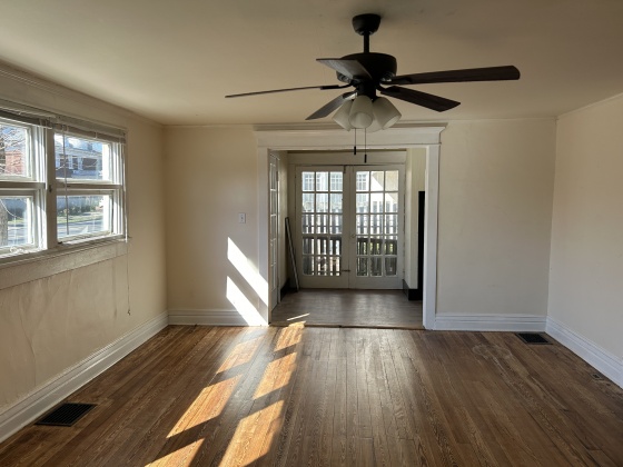 VINE, Murfreesboro, Rutherford, Tennessee, United States 37130, 1 Bedroom Bedrooms, ,1 BathroomBathrooms,Apartment,For Rent,ROUND HOUSE,VINE,1031